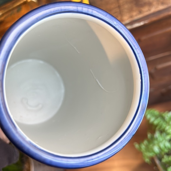 Hand Painted TAKAHASHI San Francisco Blue and White Floral Vase - Picture 8 of 10